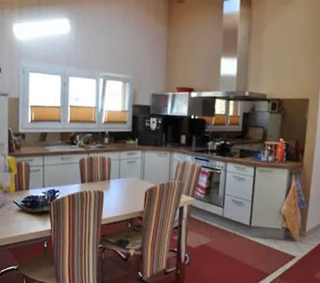 Jani's Holiday Apartment *