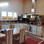 Jani's Holiday Apartment *